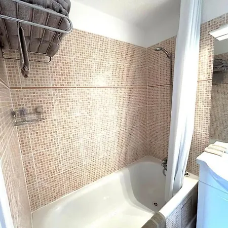 Maison Duplex Piscine Plage Clim Parking Ferienhaus *